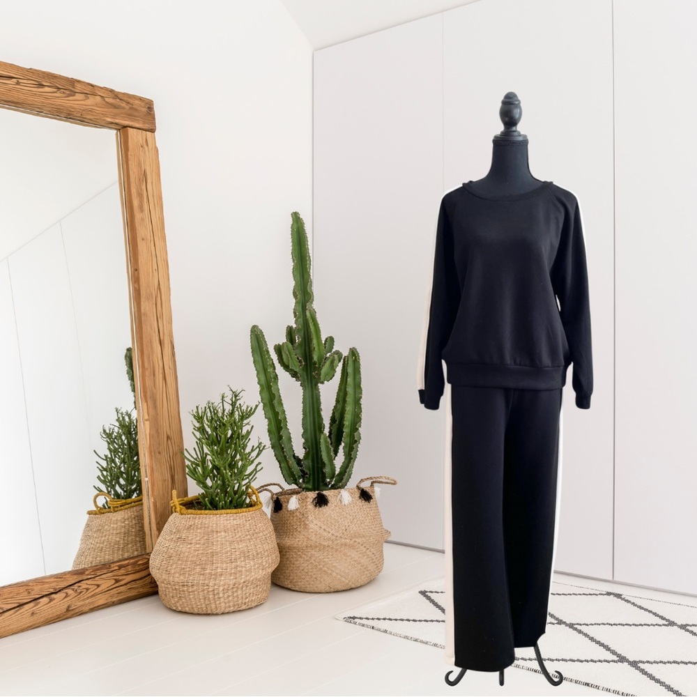 P Cill 2PC Side Stripe Sweatsuit